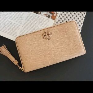 Tory Burch Zip Continental Wallet